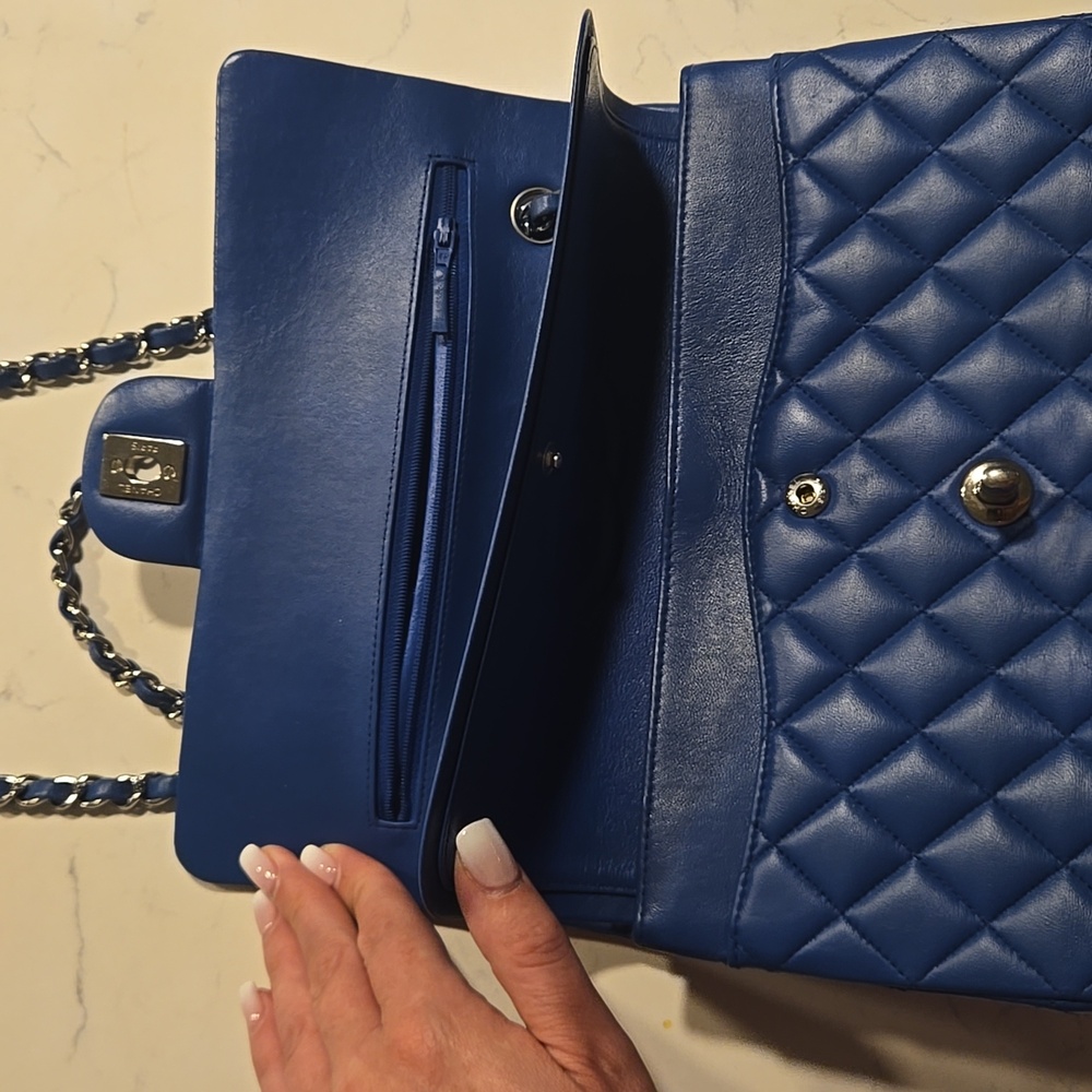 Authentic CHANEL Bag💙 - Picture 6 of 10